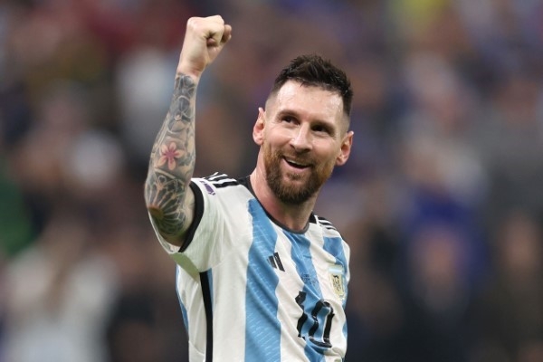 Lionel Messi cầu thủ giữ vi trí AM ấn tượng trong lịch sử bóng đá