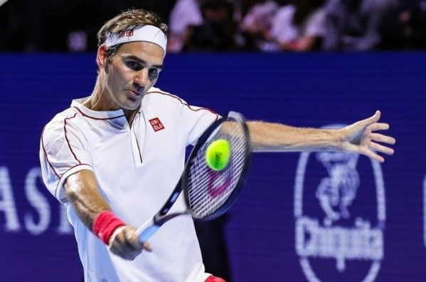 Điểm tiếp xúc bóng của federer