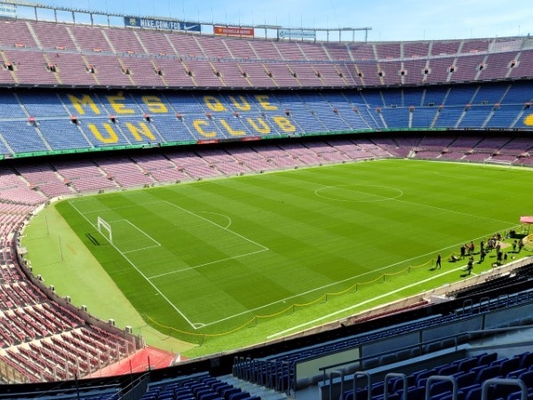 Camp Nou - Sân nhà của Barcelona