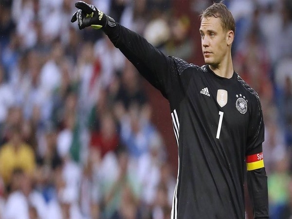 Người định nghĩa lại vị trí trí thủ môn quét - Manuel Neuer