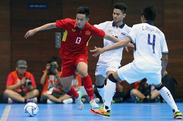 Tầm quan trọng của kỹ thuật qua người trong futsal