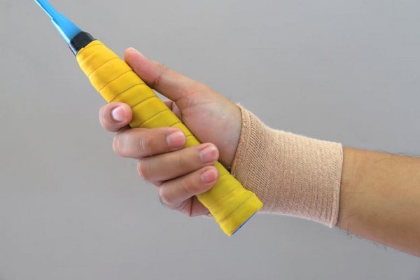 Kiểu cầm vợt cơ bản (Grip)