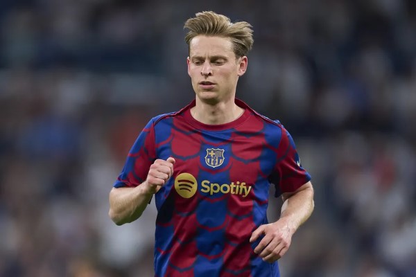 Tiền vệ trung tâm hay nhất thế giới - Frenkie De Jong